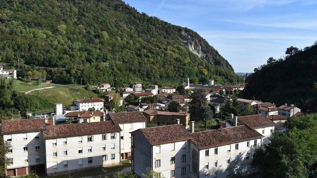 Lusiana: piazze, contrade e panorami nel paese dell'Altopiano