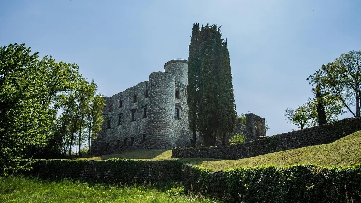 Castello del Catajo: come orientarsi tra sale, cortili e giardini