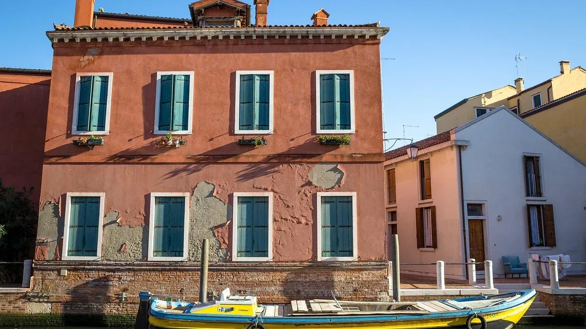Le case a schiera di Chioggia: come le calli raccontano la forma della città