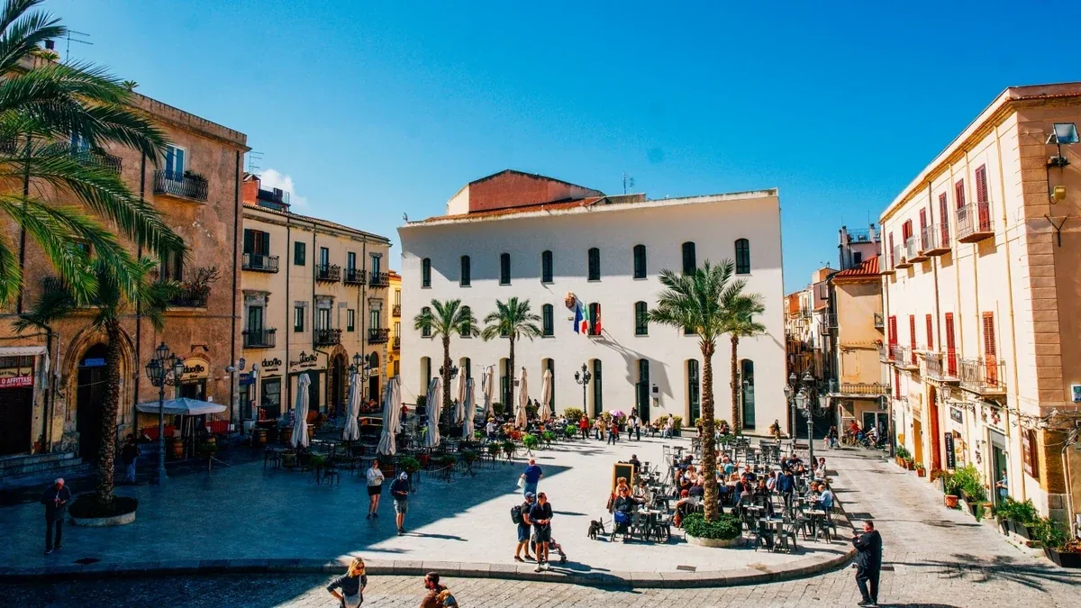 Mel: cosa vedere nel centro storico tra piazza, palazzi e vie laterali