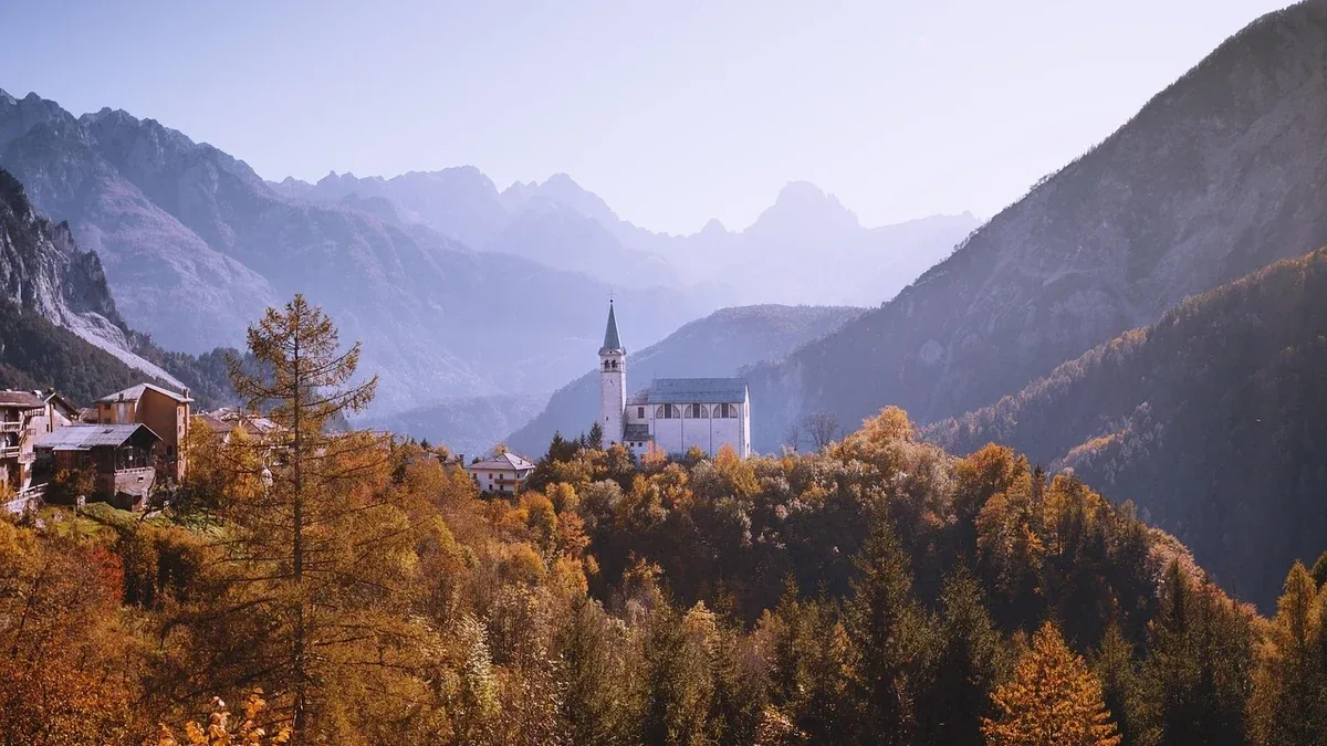 Dolomiti bellunesi in autunno: come pianificare una gita prudente